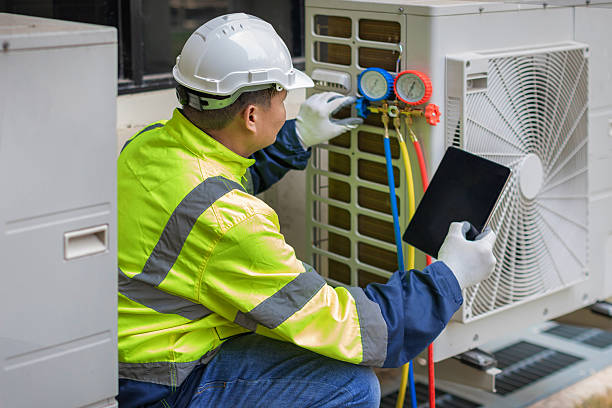 Professional Hvac Maintenance technician working in Springfield Gardens, NY